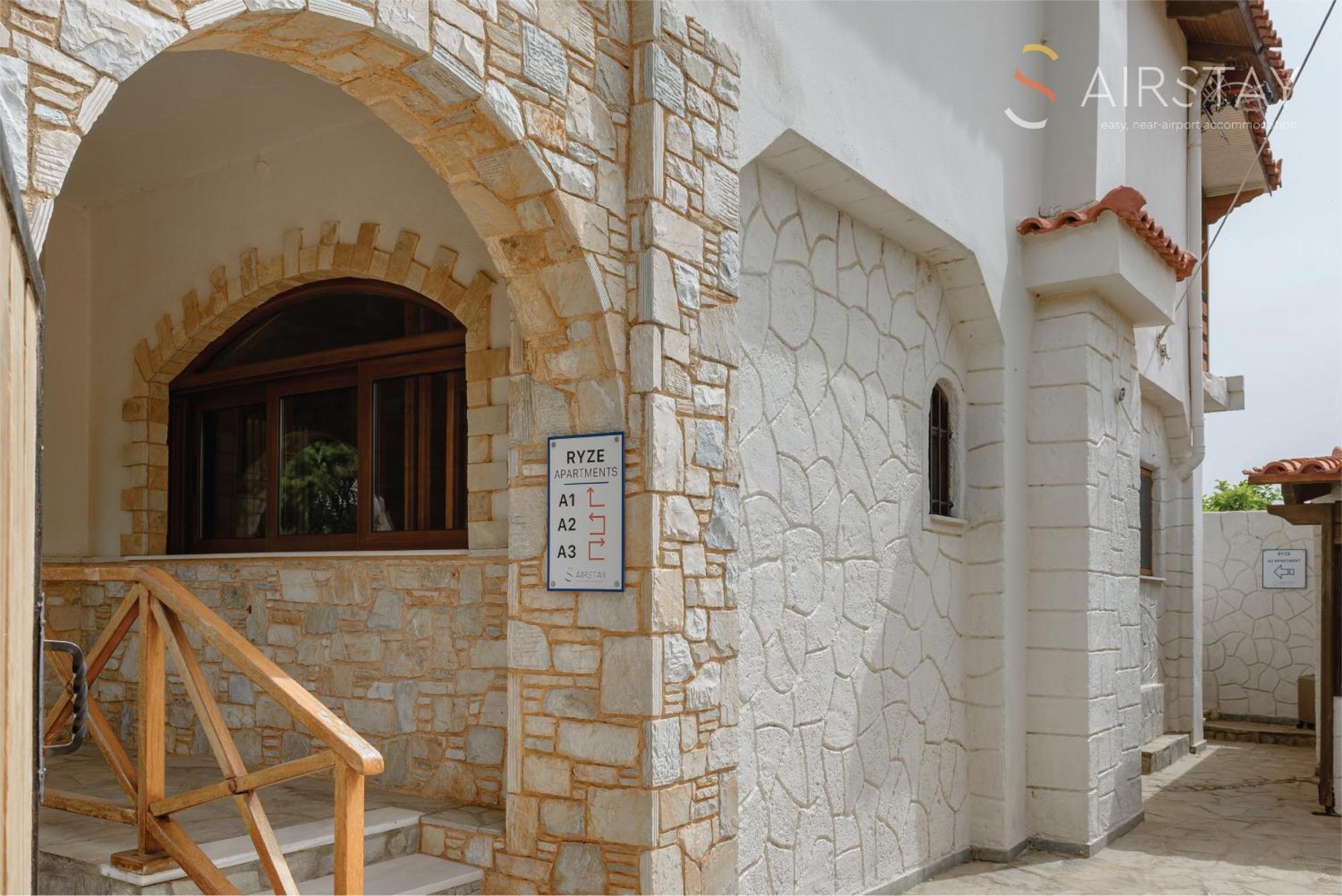 Ryze Apartments Airport By Airstay Artemida  Exterior foto