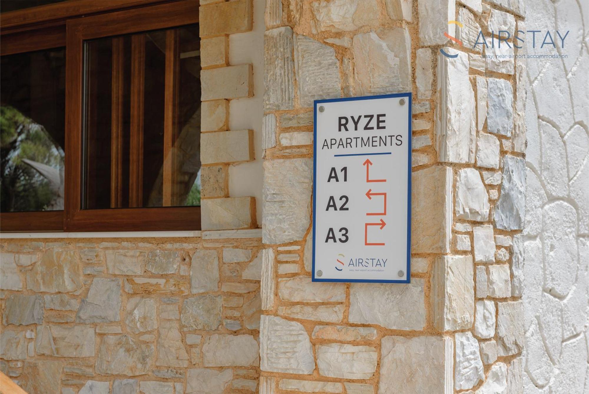 Ryze Apartments Airport By Airstay Artemida  Exterior foto